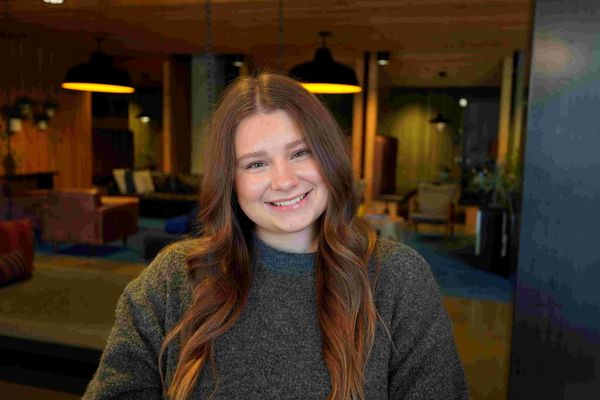 Italia Barrows, Customer Care @ Zach Olson Group